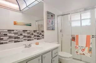 9401 Sunrise Lakes Blvd, Sunrise, FL 33322 - Photo 25