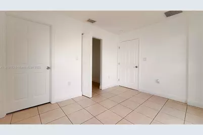 1835 NW 94th St #0, Miami, FL 33147 - Photo 17