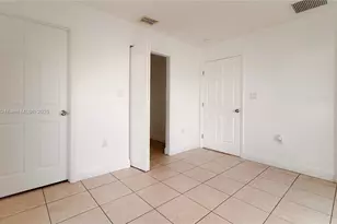 1835 NW 94th St, Miami, FL 33147 - Photo 17
