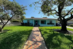 560 NW 190th St, Miami Gardens, FL 33169 - Photo 1