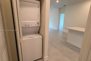 8201 NW 41st St, Doral, FL 33166 - Photo 23