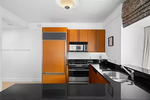 1435 Brickell Ave, Miami, FL 33131 - Photo 11