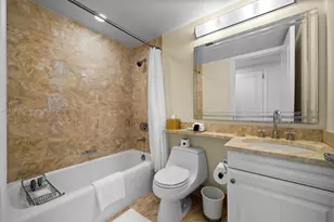 1435 Brickell Ave, Miami, FL 33131 - Photo 27