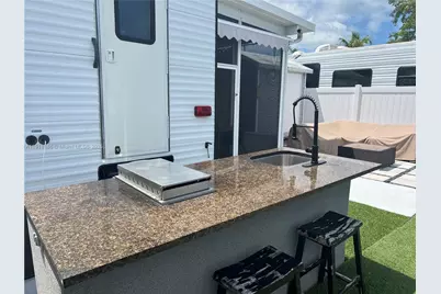 325 Calusa Street, Key Largo, FL 33037 - Photo 23