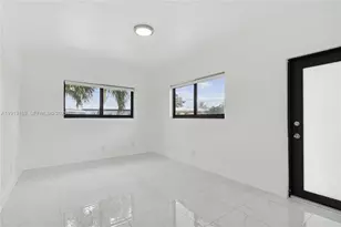 8010 Crespi Blvd, Miami Beach, FL 33141 - Photo 9