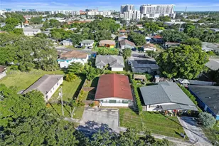 29 SW 8th Ave, Dania Beach, FL 33004 - Photo 9