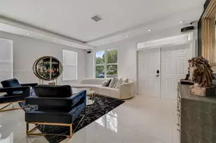 10629 NW 54th St, Doral, FL 33178 - Photo 7