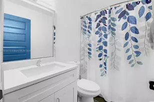 2125 NW 77th Way, Pembroke Pines, FL 33024 - Photo 15