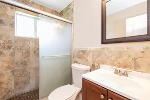 592 NE 150th St, Miami, FL 33161 - Photo 13