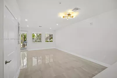 10270 NW 66th St #110, Doral, FL 33178 - Photo 3