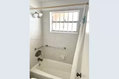 18900 NE 3rd Ct #531, Miami, FL 33179 - Photo 13