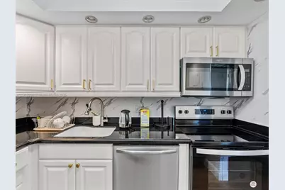 20335 W Country Club Dr #1608, Aventura, FL 33180 - Photo 13