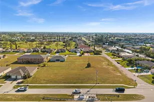 1418 Trafalgar Pkwy, Cape Coral, FL 33991 - Photo 1