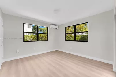 7996 Crespi Blvd #4, Miami Beach, FL 33141 - Photo 17