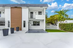 7996 Crespi Blvd, Miami Beach, FL 33141 - Photo 3
