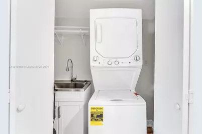 7996 Crespi Blvd #4, Miami Beach, FL 33141 - Photo 19