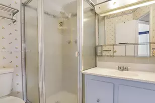 4705 NW 35th St, Lauderdale Lakes, FL 33319 - Photo 15