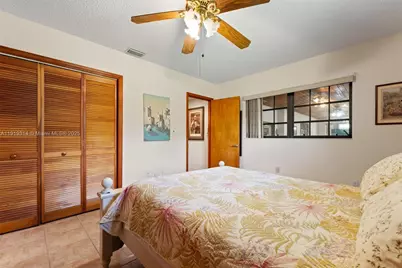 19511 SW 214th St, Miami, FL 33187 - Photo 33