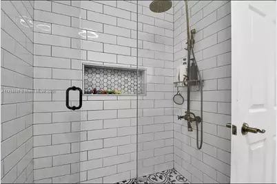 985 NE 33rd Ter #201, Homestead, FL 33033 - Photo 7