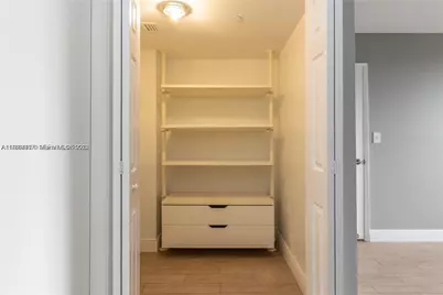 3300 NE 192nd St #516, Aventura, FL 33180 - Photo 5