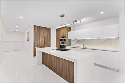 851 NE 1st Ave #2811, Miami, FL 33132 - Photo 9