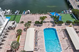 4101 Pine Tree Dr, Miami Beach, FL 33140 - Photo 55