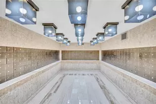 4101 Pine Tree Dr, Miami Beach, FL 33140 - Photo 43