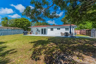 330 N 70th Ave, Hollywood, FL 33024 - Photo 31