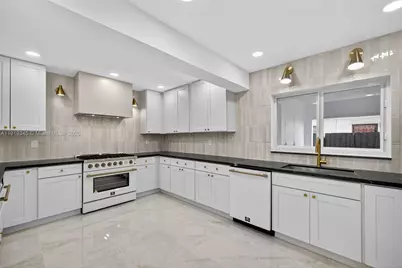 10864 SW 141st Ln, Miami, FL 33176 - Photo 13