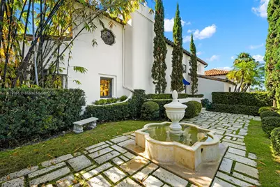 5860 Pine Tree Dr, Miami Beach, FL 33140 - Photo 5