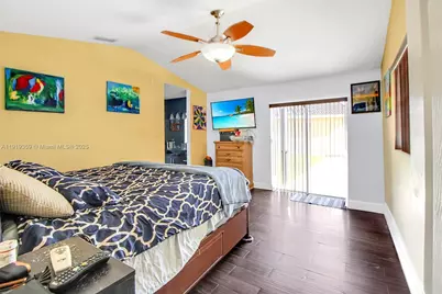 6122 NW 181st Terr Cir W, Hialeah, FL 33015 - Photo 11