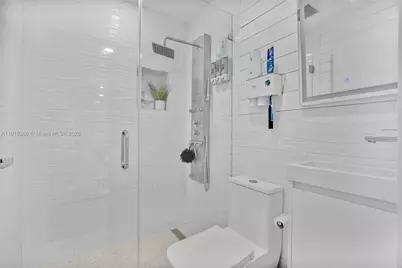 709 NW 14th St, Homestead, FL 33030 - Photo 17