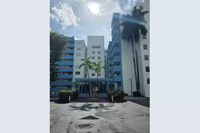 5050 NW 7th St #504, Miami, FL 33126 - Photo 1