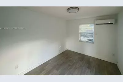 1150 SW 22nd St #1, Miami, FL 33129 - Photo 7