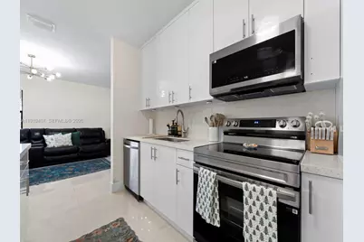 1562 NW 8th Ave, Homestead, FL 33030 - Photo 11