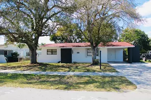 1562 NW 8th Ave, Homestead, FL 33030 - Photo 3