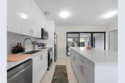 1562 NW 8th Ave, Homestead, FL 33030 - Photo 1