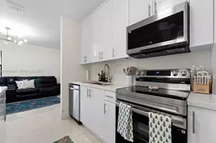 1562 NW 8th Ave, Homestead, FL 33030 - Photo 9