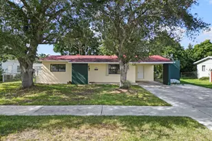 1562 NW 8th Ave, Homestead, FL 33030 - Photo 1