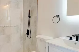 710 SW 114th Ave, Sweetwater, FL 33174 - Photo 15