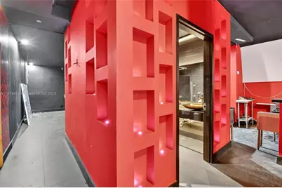 1218 Washington Ave, Miami Beach, FL 33139 - Photo 7