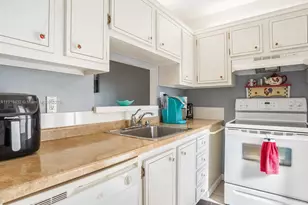 4705 NW 35th St, Lauderdale Lakes, FL 33319 - Photo 15