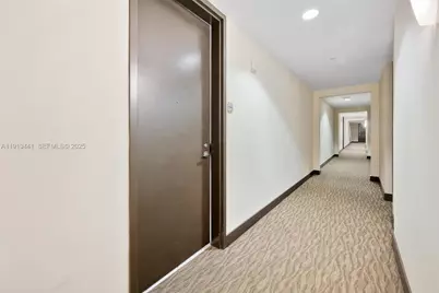 79 SW 12th St #4004S, Miami, FL 33130 - Photo 1
