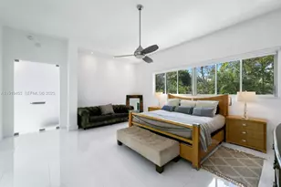 3861 Kumquat Ave, Miami, FL 33133 - Photo 13