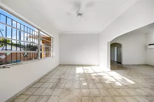 297 Eucalyptus Dr, Hialeah, FL 33010 - Photo 11