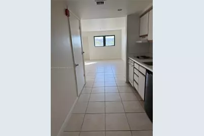5717 SW 72nd St #5717, South Miami, FL 33143 - Photo 1