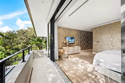 1202 NE 93rd St, Miami Shores, FL 33138 - Photo 27