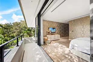 1202 NE 93rd St, Miami Shores, FL 33138 - Photo 27