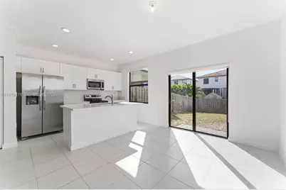 25266 SW 107th Ave, Homestead, FL 33032 - Photo 11