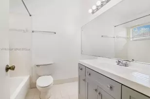 159 Hidden Ct Rd, Hollywood, FL 33023 - Photo 19